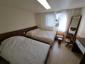hongdae street 41 station 4min 3BR